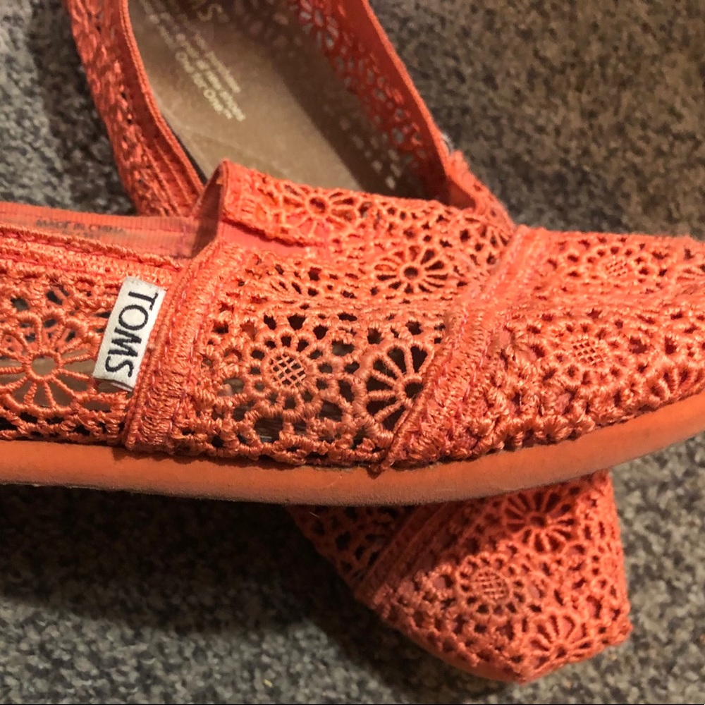 Toms crochet flats in neon coral